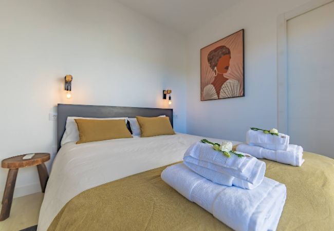 Apartamento en Tarifa - Jardín resguardado del Levante - WIFI Fibra Óptica  Apartamento en Tarifa - Jardín resguardado del Levante - WIFI Fibra Óptica