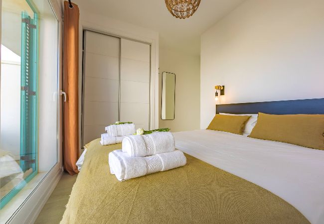 Apartamento en Tarifa - Jardín resguardado del Levante - WIFI Fibra Óptica  Apartamento en Tarifa - Jardín resguardado del Levante - WIFI Fibra Óptica