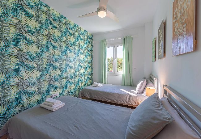 Apartamento en Tarifa - Jardín soleado sin viento - WIFI Fibra Óptica  Apartamento en Tarifa - Jardín soleado sin viento - WIFI Fibra Óptica