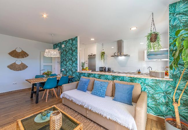 Apartamento en Tarifa - Jardín soleado sin viento - WIFI Fibra Óptica  Apartamento en Tarifa - Jardín soleado sin viento - WIFI Fibra Óptica