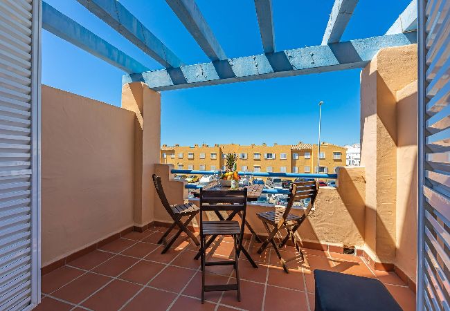 Residencial en Tarifa - 1a linea playa, piscina, terraza  y WIFI  Residencial en Tarifa - 1a linea playa, piscina, terraza  y WIFI