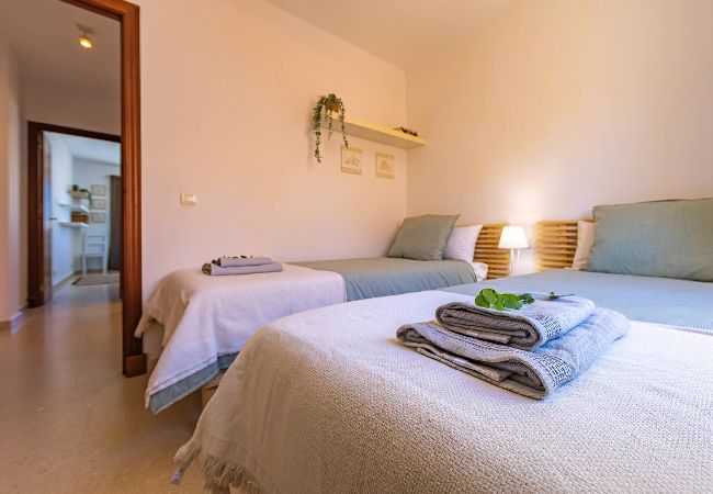 Residencial en Tarifa - 1a linea playa, piscina, terraza  y WIFI  Residencial en Tarifa - 1a linea playa, piscina, terraza  y WIFI