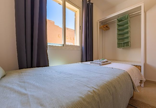 Residencial en Tarifa - 1a linea playa, piscina, terraza  y WIFI  Residencial en Tarifa - 1a linea playa, piscina, terraza  y WIFI