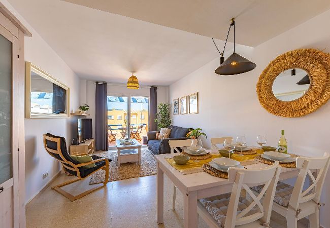 Residencial en Tarifa - 1a linea playa, piscina, terraza  y WIFI  Residencial en Tarifa - 1a linea playa, piscina, terraza  y WIFI