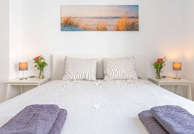 Apartamento en Tarifa - Ventura P2 - Piscina y Centrico - SimplyTarifa  Apartamento en Tarifa - Ventura P2 - Piscina y Centrico - SimplyTarifa