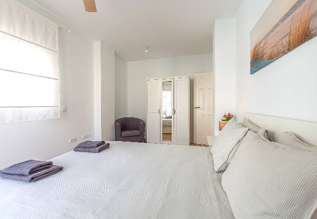 Apartamento en Tarifa - Ventura P2 - Piscina y Centrico - SimplyTarifa  Apartamento en Tarifa - Ventura P2 - Piscina y Centrico - SimplyTarifa