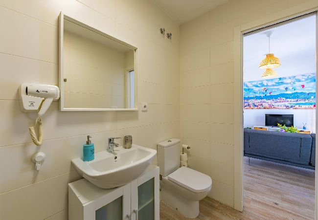 Apartamento en Tarifa - Vistas, piscina, terraza & WIFI fibra optica Apartamento en Tarifa - Vistas, piscina, terraza & WIFI fibra optica