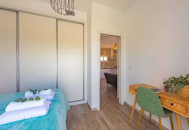 Apartamento en Tarifa - Vistas, piscina, terraza & WIFI fibra optica Apartamento en Tarifa - Vistas, piscina, terraza & WIFI fibra optica