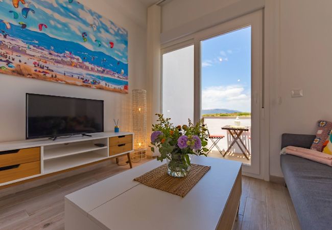 Apartamento en Tarifa - Vistas, piscina, terraza & WIFI fibra optica Apartamento en Tarifa - Vistas, piscina, terraza & WIFI fibra optica