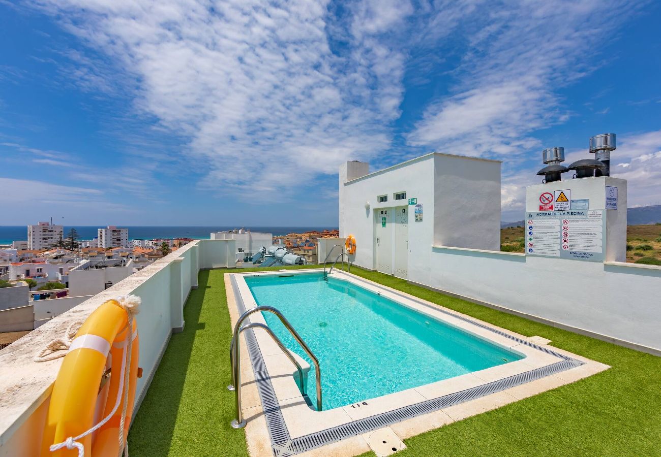 Apartamento en Tarifa - Vistas, piscina, terraza & fibra 