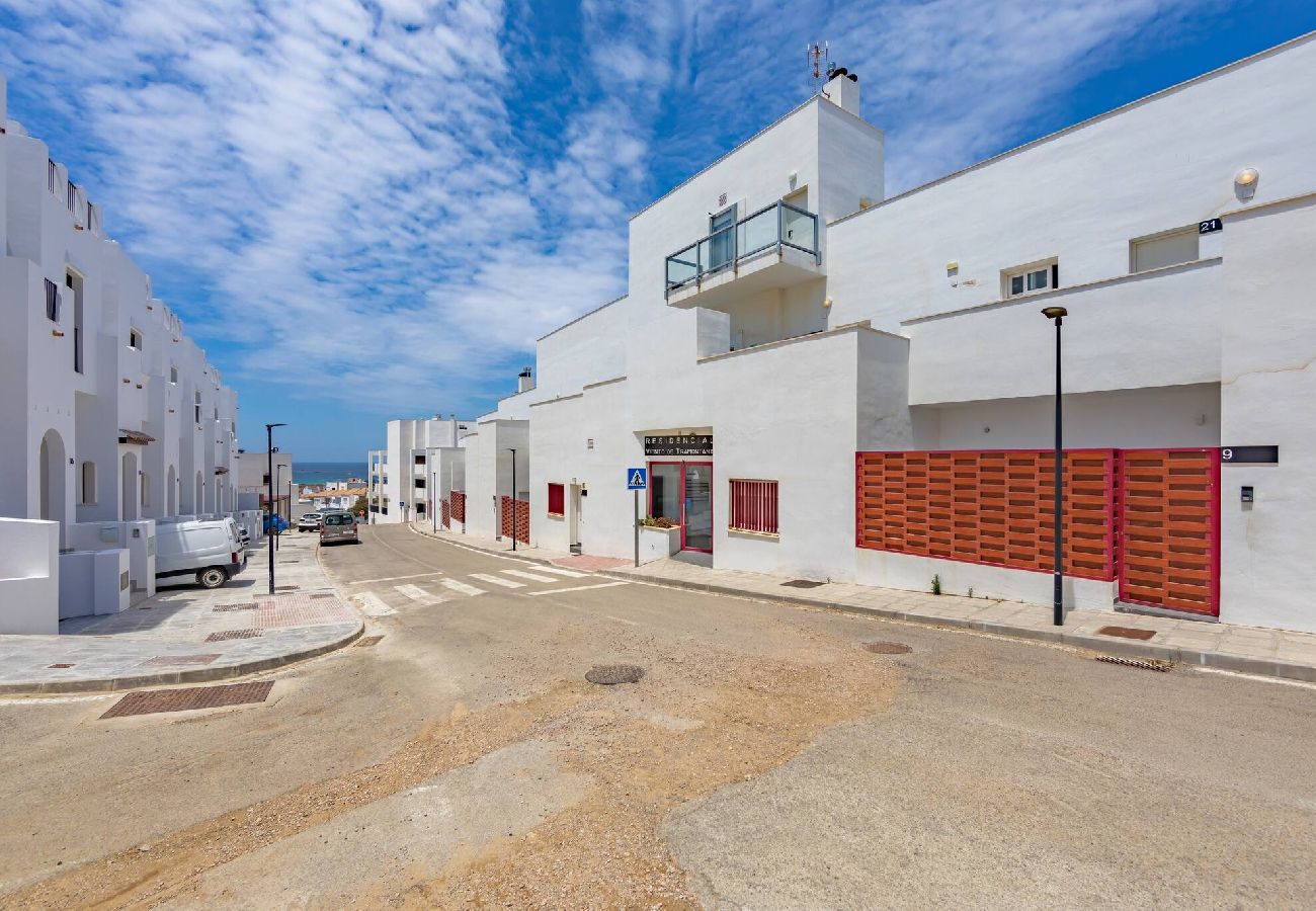 Apartamento en Tarifa - Vistas, piscina, terraza & fibra 