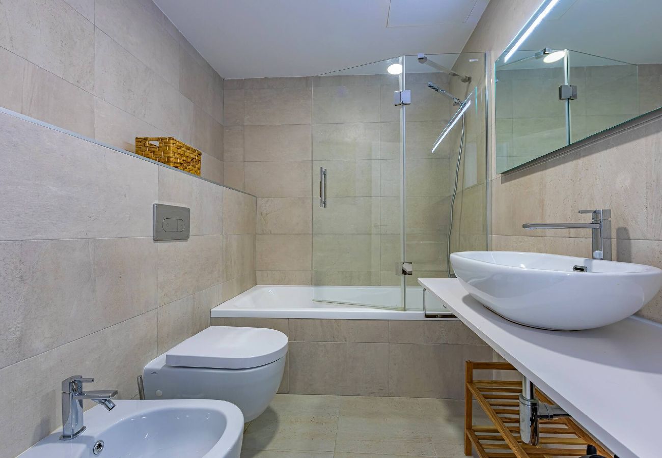 Apartamento en Tarifa - Ventura-Céntrico, Piscina, Balcón WIFI y Parking 