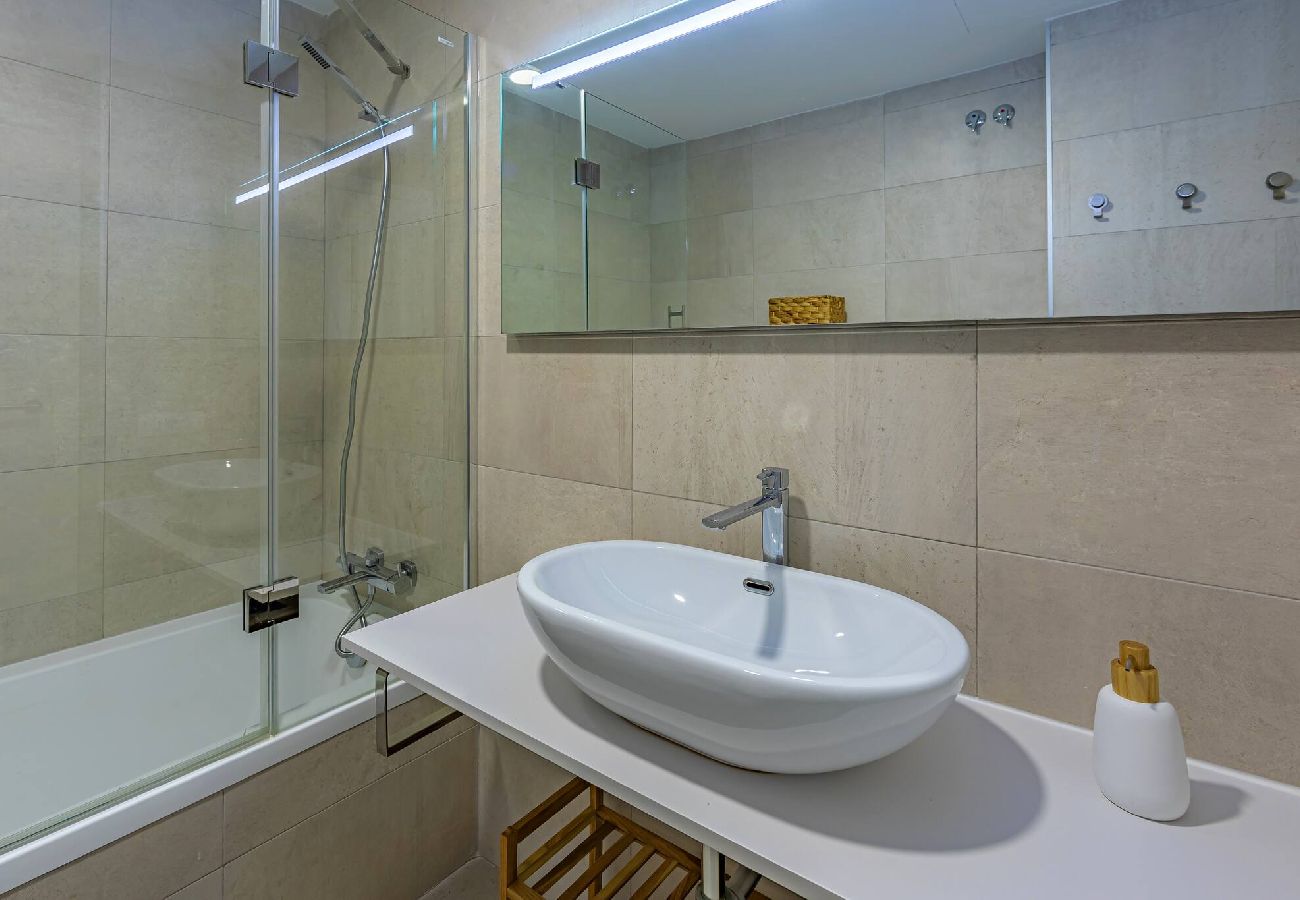 Apartamento en Tarifa - Ventura-Céntrico, Piscina, Balcón WIFI y Parking 