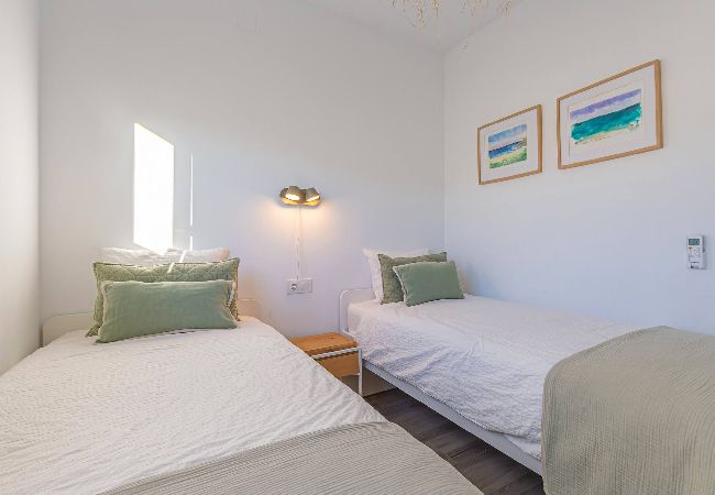 Residencial en Tarifa - Gran jardín privado y Piscina - WIFI Fibra Óptica  Residencial en Tarifa - Gran jardín privado y Piscina - WIFI Fibra Óptica