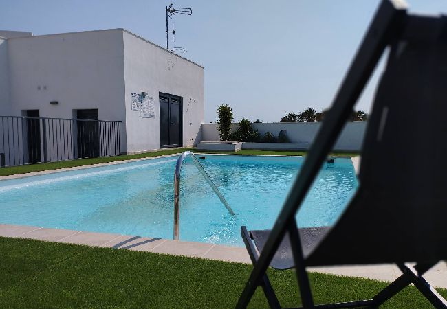 Residencial en Tarifa - Gran jardín privado y Piscina - WIFI Fibra Óptica  Residencial en Tarifa - Gran jardín privado y Piscina - WIFI Fibra Óptica