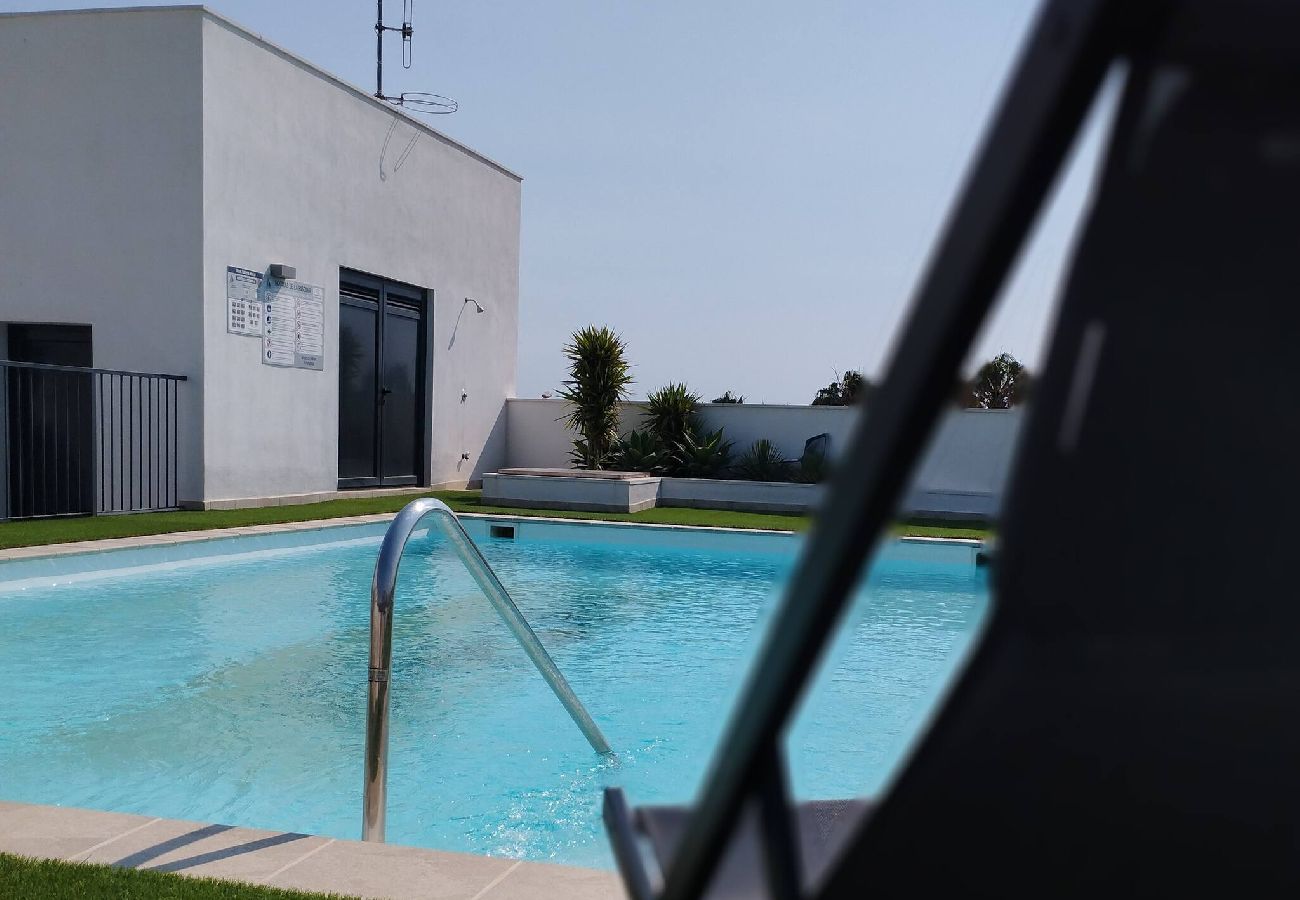 Residencial en Tarifa - Gran jardín privado y Piscina - WIFI Fibra Óptica 