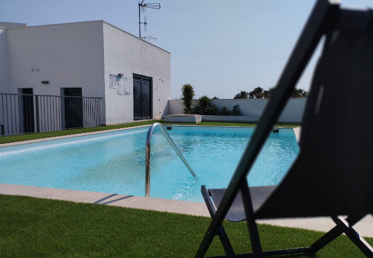 Residencial en Tarifa - Gran jardín privado y Piscina - WIFI Fibra Óptica 