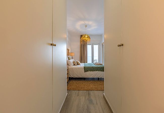 Residencial en Tarifa - Terraza amplia, piscina, garaje privado y fibra  Residencial en Tarifa - Terraza amplia, piscina, garaje privado y fibra