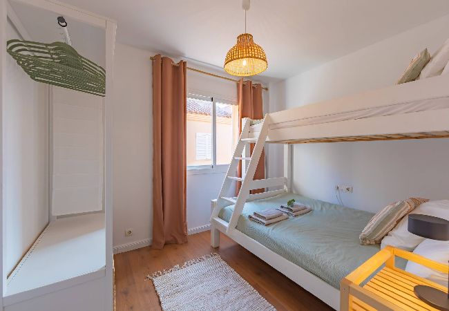 Apartamento en Tarifa - 1a linea playa, piscina & terraza - *SimplyTarifa*  Apartamento en Tarifa - 1a linea playa, piscina & terraza - *SimplyTarifa*