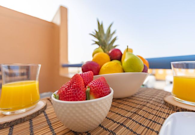 Apartamento en Tarifa - 1a linea playa, piscina & terraza - *SimplyTarifa*  Apartamento en Tarifa - 1a linea playa, piscina & terraza - *SimplyTarifa*