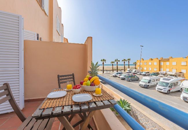 Apartamento en Tarifa - 1a linea playa, piscina & terraza - *SimplyTarifa*  Apartamento en Tarifa - 1a linea playa, piscina & terraza - *SimplyTarifa*