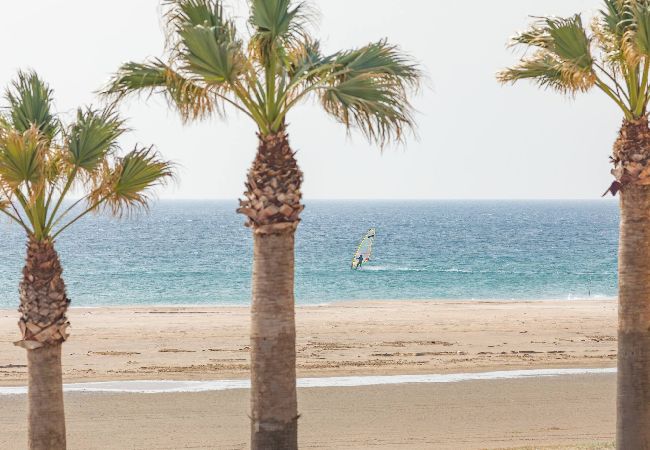 Apartamento en Tarifa - 1a linea playa, piscina & terraza - *SimplyTarifa*  Apartamento en Tarifa - 1a linea playa, piscina & terraza - *SimplyTarifa*