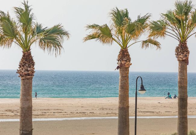 Apartamento en Tarifa - 1a linea playa, piscina & terraza - *SimplyTarifa*  Apartamento en Tarifa - 1a linea playa, piscina & terraza - *SimplyTarifa*