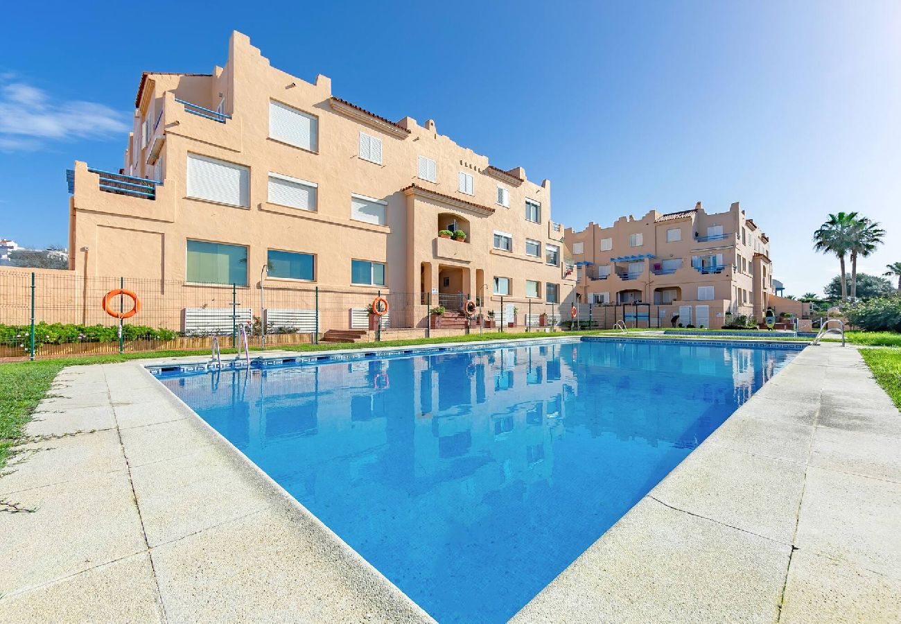 Apartamento en Tarifa - 1a linea playa, piscina & terraza - *SimplyTarifa* 