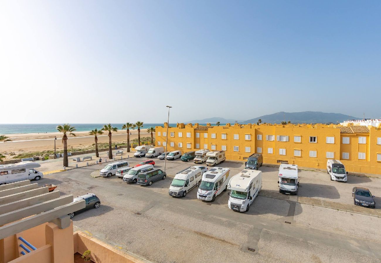 Apartamento en Tarifa - 1a linea playa, piscina & terraza - *SimplyTarifa* 