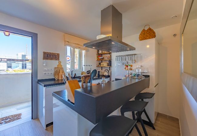 Apartamento en Tarifa - Piscina, Terraza, cerca de la playa y oficina  Apartamento en Tarifa - Piscina, Terraza, cerca de la playa y oficina