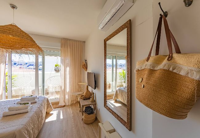 Apartamento en Tarifa - Piscina, Terraza, cerca de la playa y oficina  Apartamento en Tarifa - Piscina, Terraza, cerca de la playa y oficina