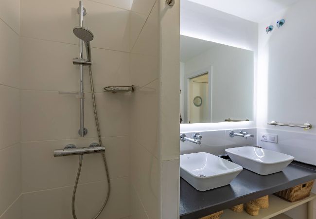 Apartamento en Tarifa - Piscina, Terraza, cerca de la playa y oficina  Apartamento en Tarifa - Piscina, Terraza, cerca de la playa y oficina