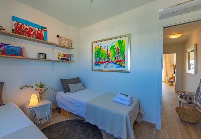 Apartamento en Tarifa - Piscina, Terraza, cerca de la playa y oficina  Apartamento en Tarifa - Piscina, Terraza, cerca de la playa y oficina