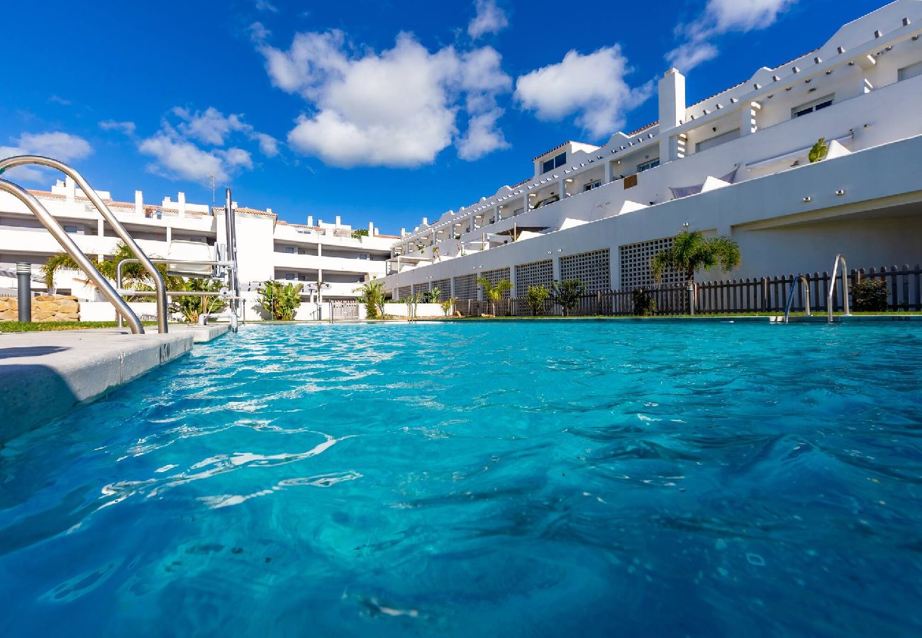 Apartamento en Tarifa - Piscina, Terraza, cerca de la playa y oficina 