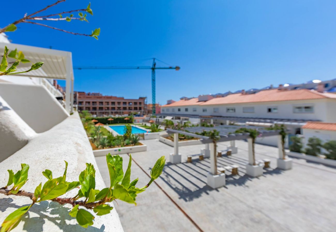 Apartamento en Tarifa - Piscina, Terraza, cerca de la playa y oficina 