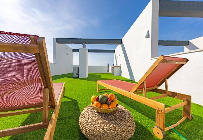 Apartamento en Tarifa - Centrico, Terraza y Piscina - WIFI Fibra 