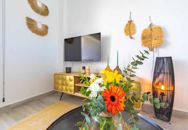 Apartamento en Tarifa - Centrico, Terraza y Piscina - WIFI Fibra  Apartamento en Tarifa - Centrico, Terraza y Piscina - WIFI Fibra