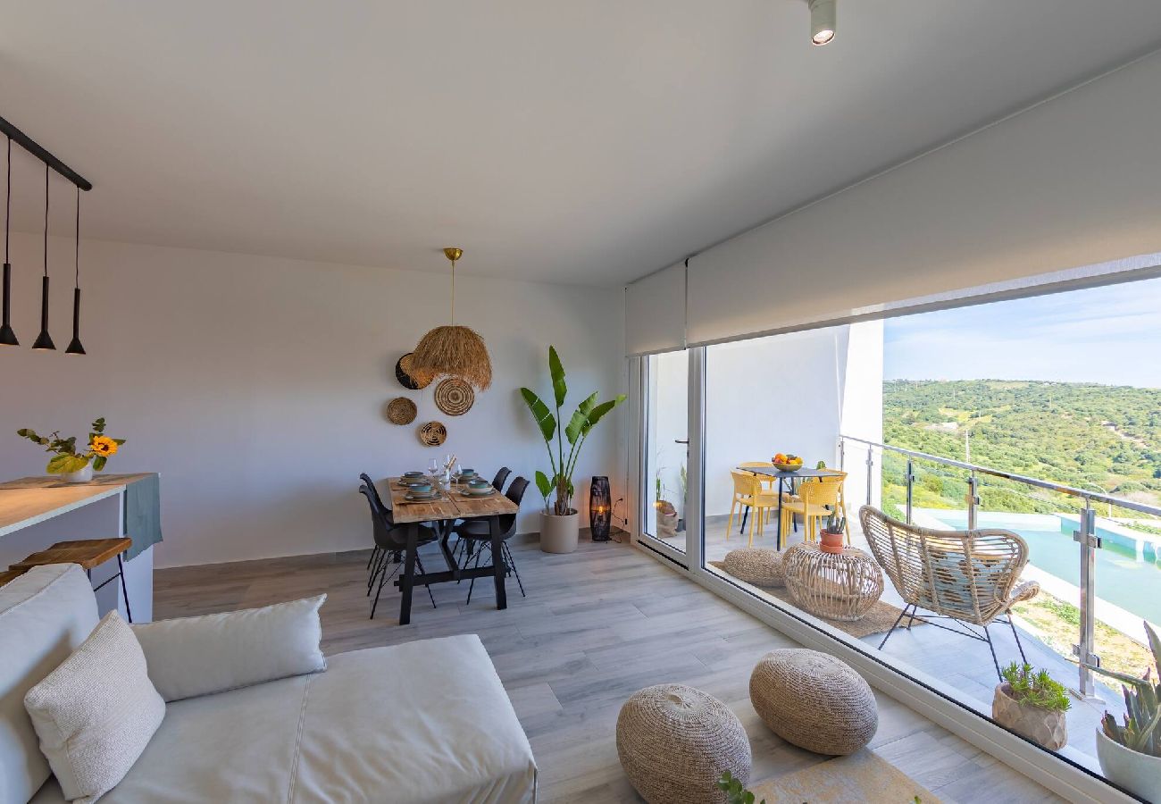 Apartamento en Tarifa - Centrico, Terraza y Piscina - WIFI Fibra 