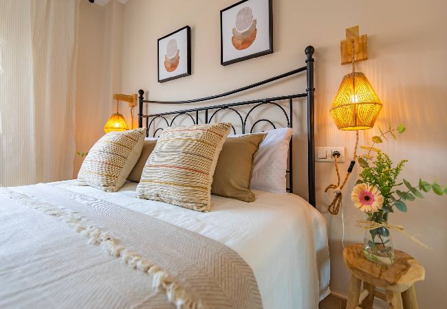 Apartamento en Tarifa - 1a linea playa, piscina, terraza, garaje y fibra  Apartamento en Tarifa - 1a linea playa, piscina, terraza, garaje y fibra