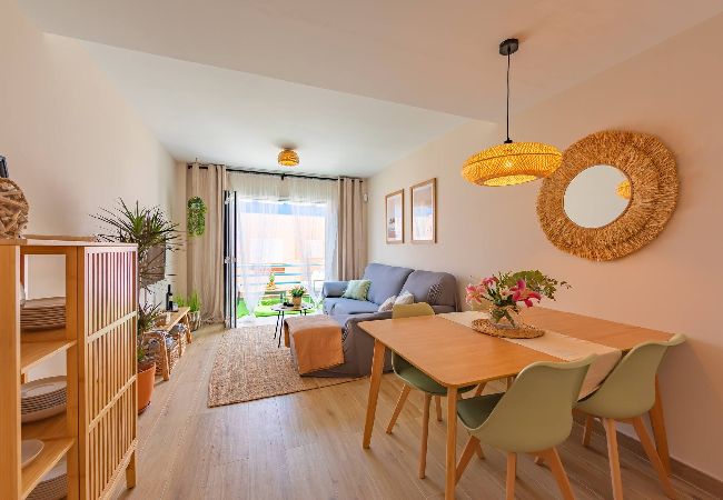 Apartamento en Tarifa - 1a linea playa, piscina, terraza, garaje y fibra  Apartamento en Tarifa - 1a linea playa, piscina, terraza, garaje y fibra