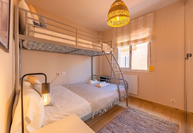 Apartamento en Tarifa - 1a linea playa, piscina, terraza, garaje y fibra  Apartamento en Tarifa - 1a linea playa, piscina, terraza, garaje y fibra