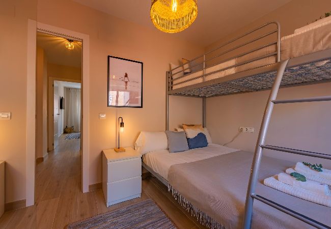 Apartamento en Tarifa - 1a linea playa, piscina, terraza, garaje y fibra  Apartamento en Tarifa - 1a linea playa, piscina, terraza, garaje y fibra