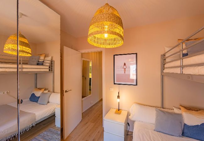 Apartamento en Tarifa - 1a linea playa, piscina, terraza, garaje y fibra  Apartamento en Tarifa - 1a linea playa, piscina, terraza, garaje y fibra