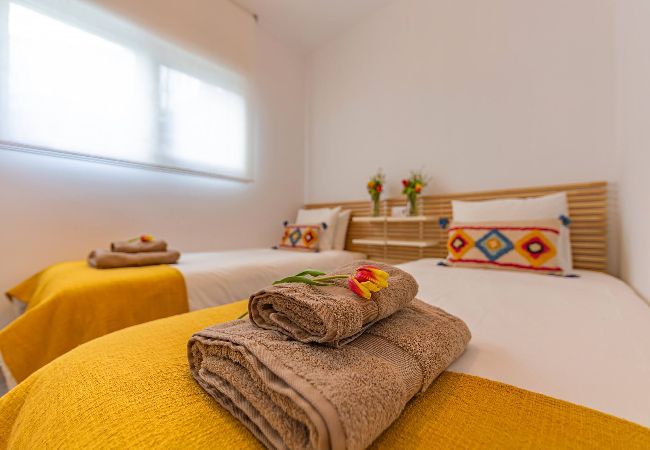 Residencial en Tarifa - Vistas Panorámicas, Terraza y Piscina - WIFI Fibra  Residencial en Tarifa - Vistas Panorámicas, Terraza y Piscina - WIFI Fibra