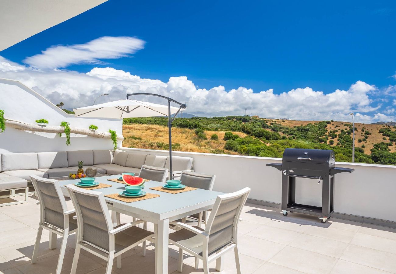 Apartamento en Tarifa - Terraza, vistas, piscina, aparcamiento y WIFI 