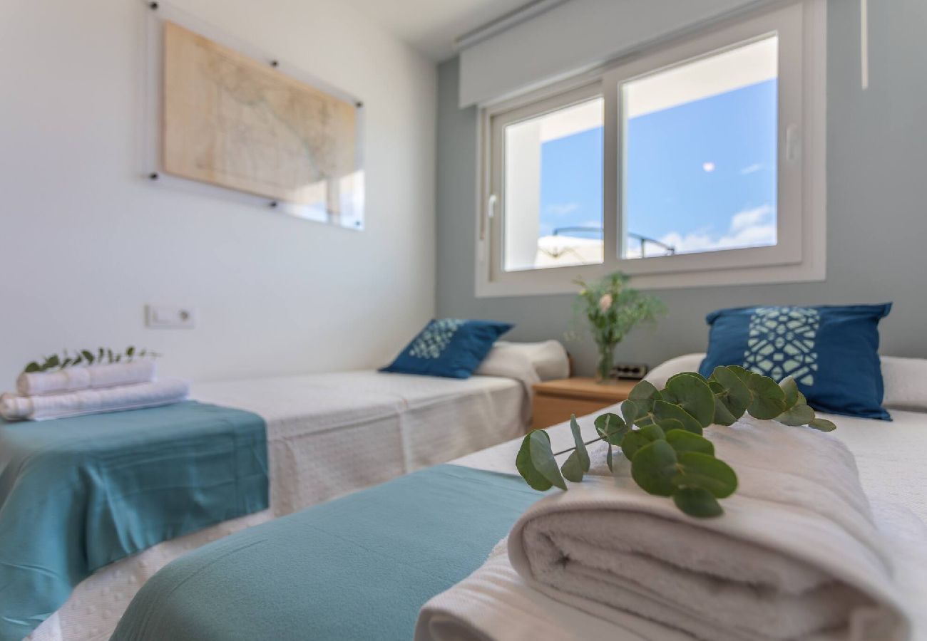 Apartamento en Tarifa - Terraza, vistas, piscina, aparcamiento y WIFI 