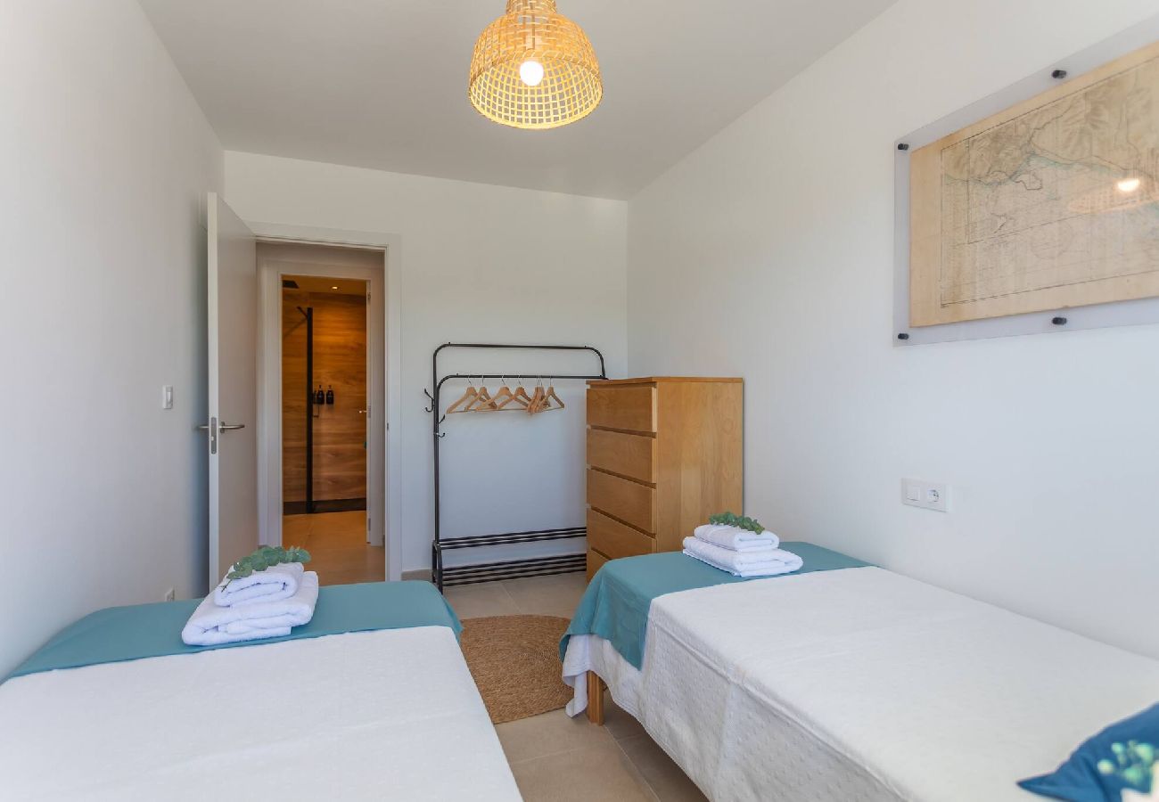 Apartamento en Tarifa - Terraza, vistas, piscina, aparcamiento y WIFI 