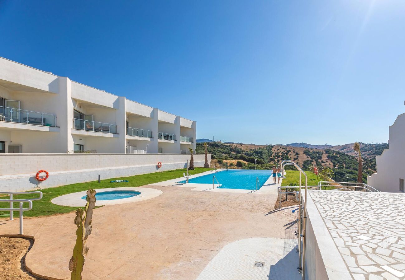 Apartamento en Tarifa - Terraza, vistas, piscina, aparcamiento y WIFI 