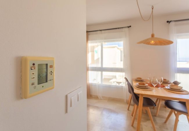 Apartamento en Tarifa - Terraza & vistas panoramicas al estrecho y Africa  Apartamento en Tarifa - Terraza & vistas panoramicas al estrecho y Africa