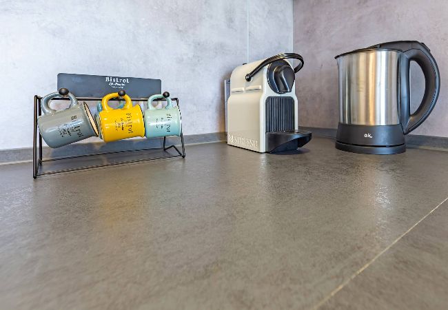 Residencial en Tarifa - Ventura - Céntrico, Piscina, WIFI y Parking  Residencial en Tarifa - Ventura - Céntrico, Piscina, WIFI y Parking